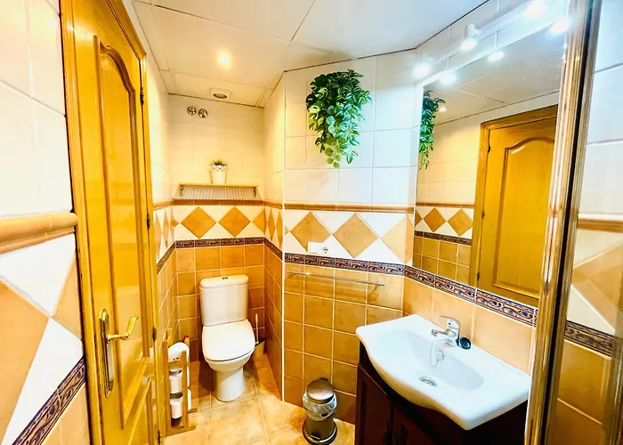 Old Town - Pedestrian Area, Walk To - Magnolia アパート マルベーリャ